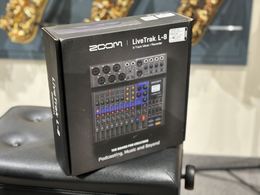 Store Special Product - Zoom - LIVETRAK L-8